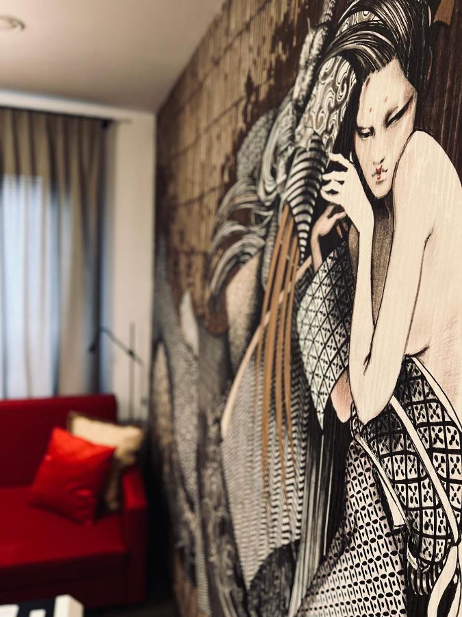 מילץ' Global Home - Aparthotel - No Contact Check In מראה חיצוני תמונה